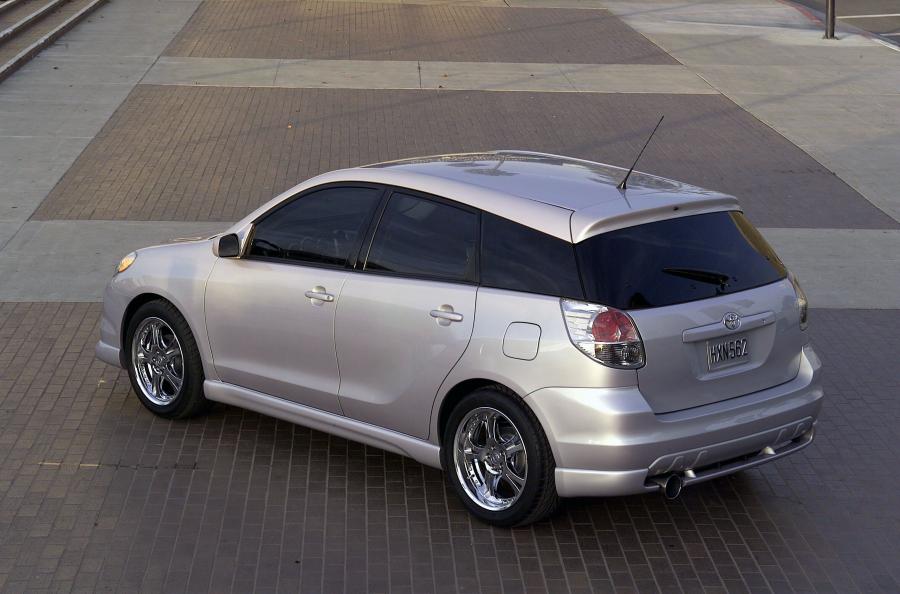  Toyota Corolla Matrix Concept (E130) 2001 года  (фото 30 из 34)